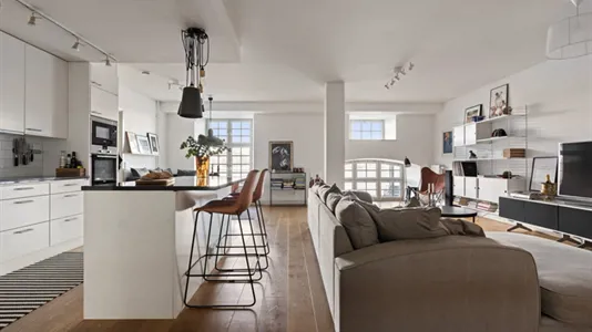 Bostadsrätter till salu i Nacka - foto 1