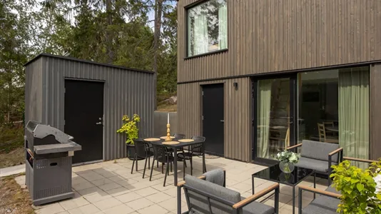 Bostadsrätter till salu i Nacka - foto 1