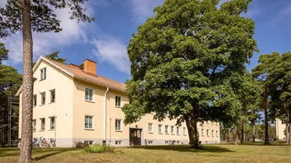 21 st bostadslägenheter i Follingbo