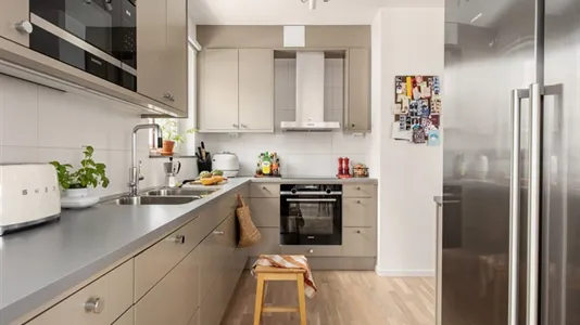 Bostadsrätter till salu i Nacka - foto 10