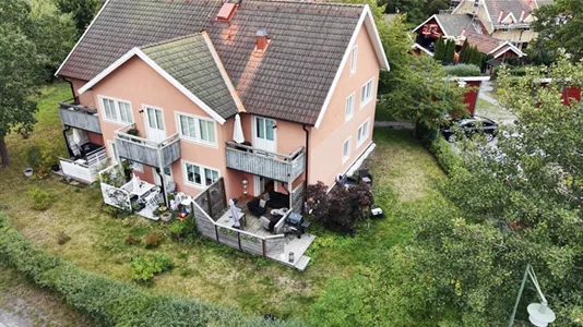 Bostadsrätter till salu i Tyresö - foto 1