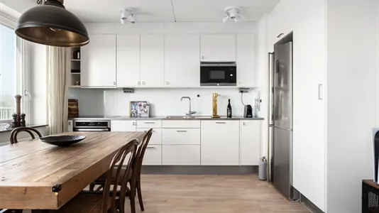 Bostadsrätter till salu i Nacka - foto 8