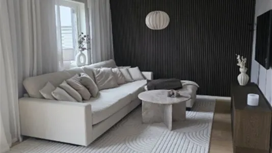 Radhus i Haninge - foto 1