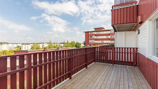 Bostadsrätter till salu i Botkyrka - foto 3