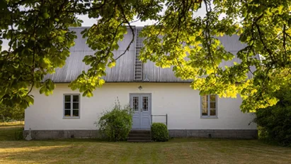 Kalkstensdröm i lantlig idyll – med utsikt över det gotländska landskapet