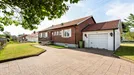 Hus till salu, Hjo, &lt;span class=&quot;blurred street&quot; onclick=&quot;ProcessAdRequest(5209639)&quot;&gt;&lt;span class=&quot;hint&quot;&gt;Se gatunamn&lt;/span&gt;[xxxxxxxxxx]&lt;/span&gt;