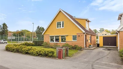 Bostadsrätt till salu i Huddinge, Segeltorp