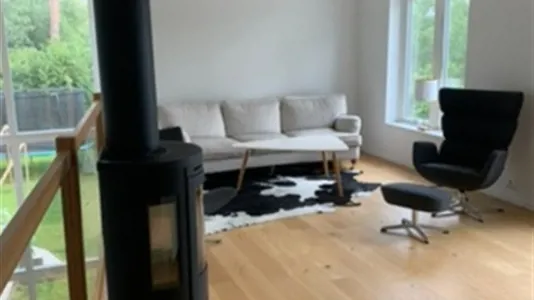 Hus i Huddinge - foto 1