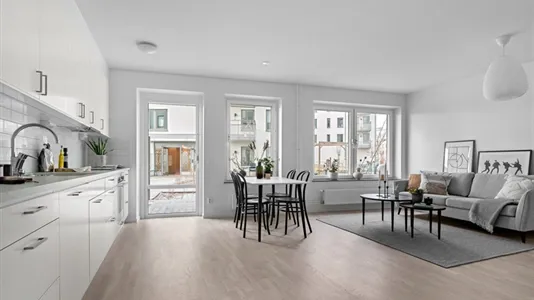 Bostadsrätter till salu i Nacka - foto 1