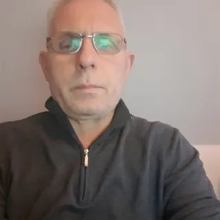 Första våning om har ej his