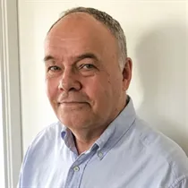 Jan söker lägenhet att hyra i Uppsala