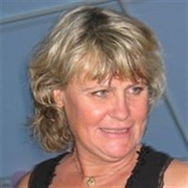 Eva söker lägenhet eller radhus att hyra i Kungsbacka, Stenungsund eller Vara m.fl.