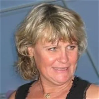 Gärna marklägenhet. Lägenhet m hiss.