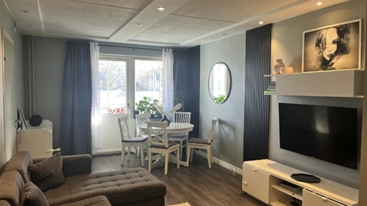 45 m2 lägenhet i Södertälje att hyra