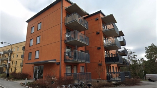 55 m2 lägenhet i Huddinge att hyra