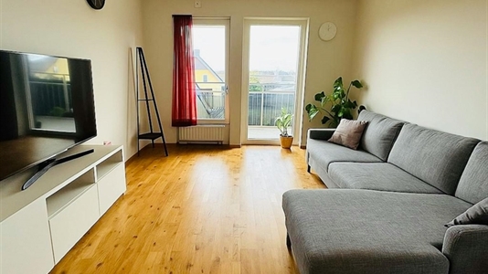 56 m2 lägenhet i Huddinge att hyra